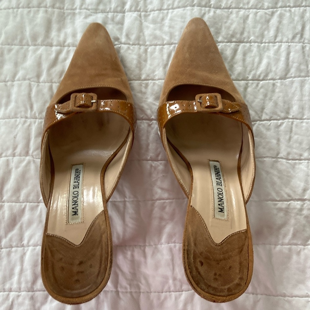 Manolo blahnik size 36 tan